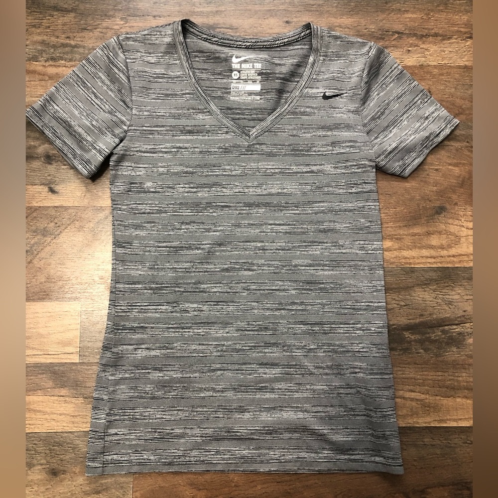 nike tee